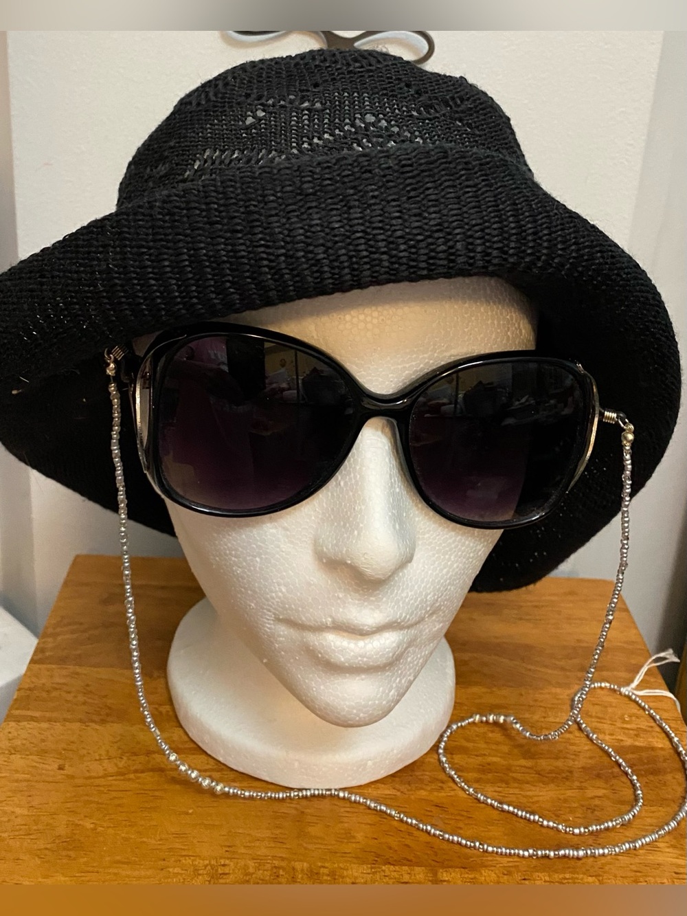 NEW Silver glass seed bead eyeglass lanyard or eyeglass necklace chain.